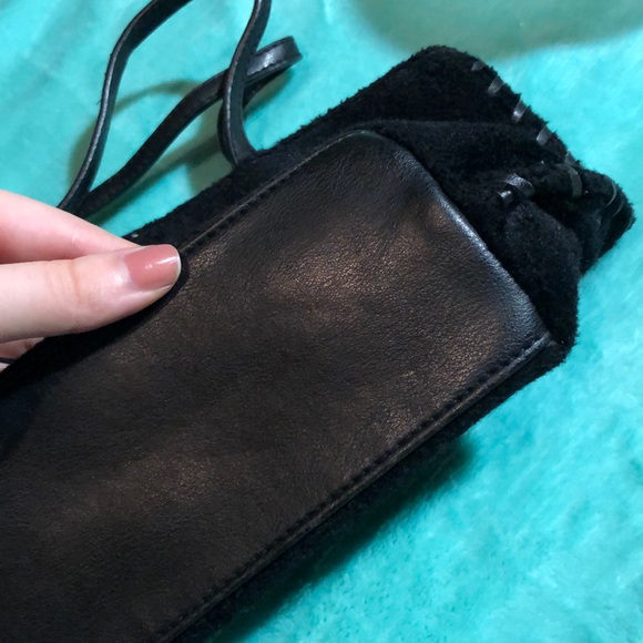 RARE VINTAGE FAUX LEATHER AND FUR BAG - Picture 6 of 8